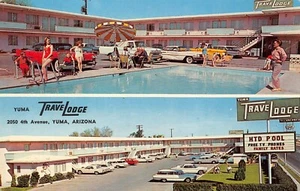 Travel Lodge Roadside US 80 Poolside Vtg Cars Scene Yuma,AZ Vtg 1960's Postcard - Picture 1 of 2