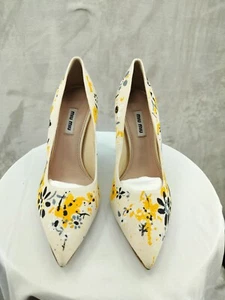 Miu Miu, Classic Pump Heels Shoes, Size 7.5, Multicolor - Picture 1 of 11