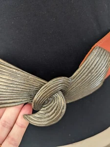 Vintage 80s Whiting and Davis Scott Design NZ Leather Brass Interlocking belt - Picture 1 of 8
