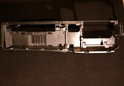 Chevrolet Corvette C4 1994-1996 consola central base marco esqueleto GM 10175510 Foto 1 de 4