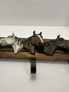 Country Farmhouse Horse Head Mount 3 Hook On Wood Rustic, Barn/Farm - Picture 1 of 9