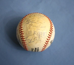1983 San Diego Padres team autographed baseball 28 sigs ex with Tony Gwynn - Picture 1 of 14