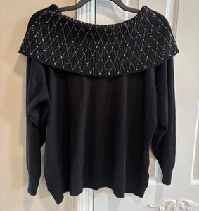 Vila Milano schwarzer Langarm Pullover mit Strass verziertem Kragen, 1x - Bild 1 von 5