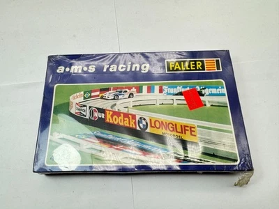 Faller H0 AMS 4054 Направляющие и Рекламные Баннеры КОЛЛЕКЦИОННЫЙ ПРЕДМЕТ - Изображение 1 из 4