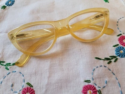 Usado AMARILLO PÁLIDO *OJO DE GATO* RE4546CL DAMAS 2.00 LECTORES AMPLIADOS 46-18-139 Foto 1 de 4