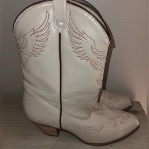 Pearl White Cowgirl Boots Western Wedding Made in USA Red Stiching 8.5M - Picture 1 of 16