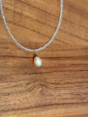 Collar de cristal y perlas de Swarovski, hecho a mano Foto 1 de 3