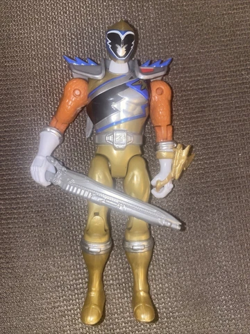 2015 Bandai Power Rangers Dino Super Charge GOLD RANGER  5in. Action Figure Cover