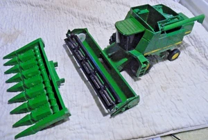 Vintage John Deere 9500 Combine Toy with Both Heads - Picture 1 of 14