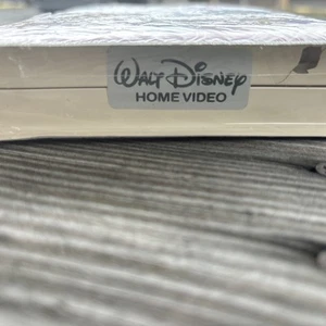 Disney BEAUTY AND THE BEAST Black Diamond VHS / NEW - Photo 1/3