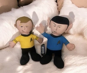 Star Trek Captain Kirk & Spock 9 Zoll Plüschtier Fabrik 2009 CBS Studios Inc Neu mit Etikett - Bild 1 von 12