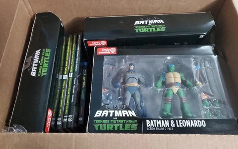 DC Collectibles Batman Vs Teenage Mutant Ninja Turtles Lot: All 2-packs + extras Cover