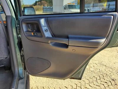 Panel de puerta interior trasero derecho (AZ ágata/gris oscuro) Jeep Grand Cherokee 1996-1998 Foto 1 de 4
