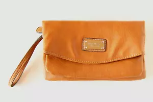 Nine West Camel Brown Crossbody Convertible Clutch Purse Handbag Magnet Close 8" - Picture 1 of 17