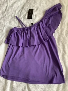 Womens  Top - Size 8 New with Tags - Picture 1 of 1