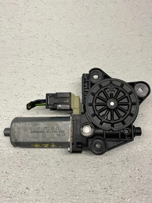 2001-2007 Mercedes-Benz C320 Rear Right Side Door Window Motor RR RH A2038203042 - Image 1 of 4