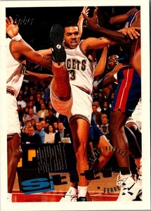 1995 Topps Bryant Stith #247 Denver Nuggets Basketball Card - Picture 1 of 2