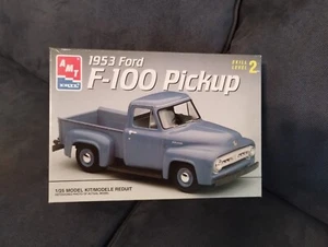 KIT MODELLINO PICK-UP FORD F-100 AMT/ERTL 1953 - Foto 1 di 14