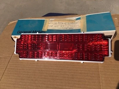 1968 Oldsmobile Delta 88 NOS Tail Light Lamp Lens RH or LH - Image 1 of 4