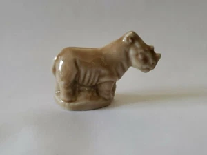 Wade Whimsies Brown Rhino Male - Noah's Ark Series - Red Rose Tea  2002-2006 - Picture 1 of 7