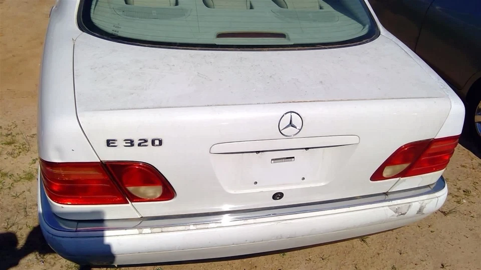 Maletero/portón trasero 210 tipo E320 sedán compatible con 98-02 MERCEDES CLASE E 228523 Foto 1 de 4