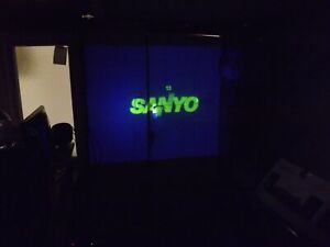 Sanyo Pro xtraX PLC-XLU47X Projektor voll funktionsfähig