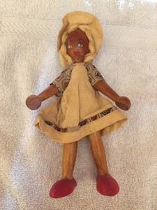 muñecas de madera antiguas