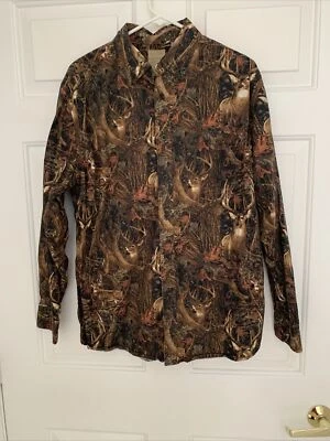 Men’s Legacy falls long sleeve camo/ Deer button up collared shirt size M nice! - Image 1 of 4