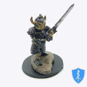 Halfling Male Fighter - Icons of the Realms Premium Figures W6 D&D Miniature NIB - Picture 1 of 3