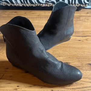 Botines Stuart Weitzman Mujer Cuero Marrón Guijarro IW 66517 Talla 12 - Imagen 1 de 10