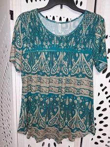 Women's Tee/Tunic Top NWT Size Large Pretty Colors - Picture 1 of 6