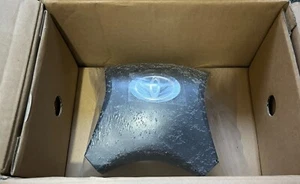 New Toyota Hilux 2005-2016 Steering Wheel Airbag - Picture 1 of 2