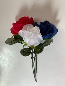 Patriotic single Roses-red White & Blue set 10 in stem - Picture 1 of 6