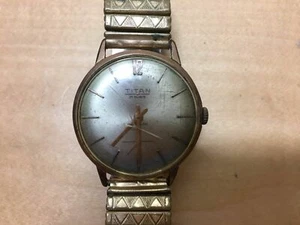 Usato - Orologio Manuale Vintage Da Uomo TITAN - Placcato Oro Svizzero - Picture 1 of 4