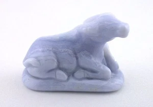 BLUE LACE AGATE SITTING BIGHORN SHEEP RAM  CARVED CARVING GEMSTONE GEM EBS5742 - Picture 1 of 3