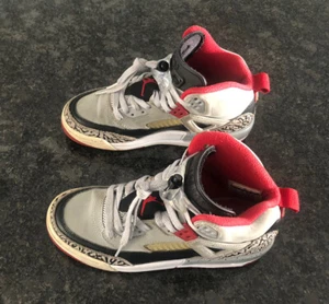Jordan Spizike Wolf Grey 2014 Size 4.5y - Picture 1 of 9