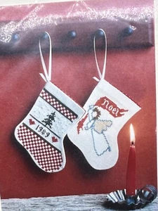 Counted Cross Stitch Miniature Christmas Stockings Kit Bobbie's - Bild 1 von 3