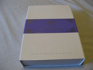 Vivo Per Lei ~ Dead Sea Minerals Exquisite Manicure Set Hyacinth ~ New Open Box - Picture 1 of 3