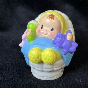 2004 Mattel Little People Baby Infant Figure With Rattle & Toy Cat - Picture 1 of 9