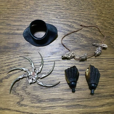 1/6 HOT TOYS : FIGURE MMS09 AVP PREDATORS CELTIC PREDATOR : ACCESSORIES SET - Image 1 of 2