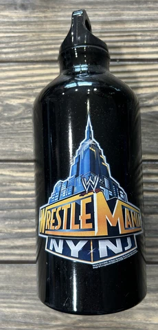 2013 WrestleMania NY NJ Black Water Bottle Cover