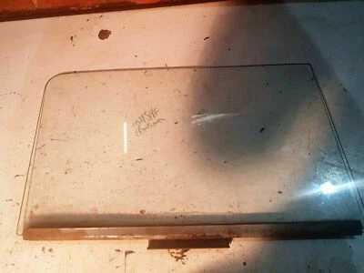  AUSTIN A40 FARINA MARK 2 N/S DOOR DROP GLASS / WINDOW GENUINE GOOD COND 28K    - Image 1 of 4