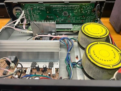 🌈KODA🌈 AMPLIFICATORE ANALOGICO DOPPIO TOROIDALE 2X100 + 1X50 + 2X25 senza tel. - Immagine 1 di 4