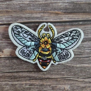 Beautiful Magical Boho Hippy Hippie Bee Green Witch Iron On Patch - Picture 1 of 2