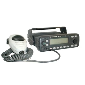 Motorola MCS 2000 M01HX+824W 800Mhz 35W Programmable Mobile Radio w/Microphone - Picture 1 of 8