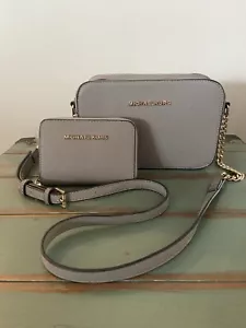 Michael Kors (Inspired) Crossbody w/Matching Wallet (EUC) - Picture 1 of 9