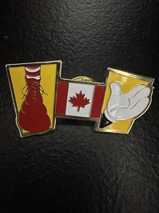 Broche revers canadienne Ronald Mcdonald et Mickey Mouse rare - Photo 1/2