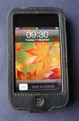 APPLE IPOD TOUCH - A1318 - 3RD GEN - 32GB - Image 1 of 4