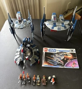 LEGO Star Wars: Droid Tri-Fighter (8086) + Hyena Droid Bomber (8016) - Imagen 1 de 2