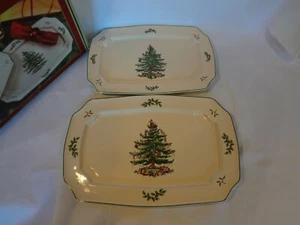 Spode Christmas Tree with Green Trim - Pair of Rectangular Serving Platters - Picture 1 of 10